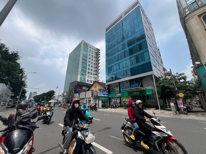 BÁN TOÀ NHÀ HẦM + 10 TẦNG GÓC 2 MẶT TIỀN NGUYỄN THỊ MINH KHAI - Q1