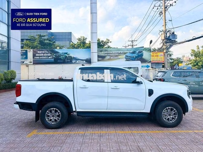 Ford Ranger XLS 4x2 AT 2025 Trắng 11.000 km