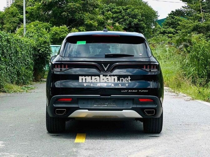 VinFast Lux SA Base 2.0 Turbo sản xuất 2021