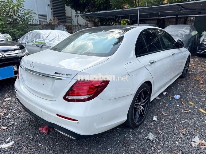 Mercedes-Benz GLC200 2021 Trắng Tự động