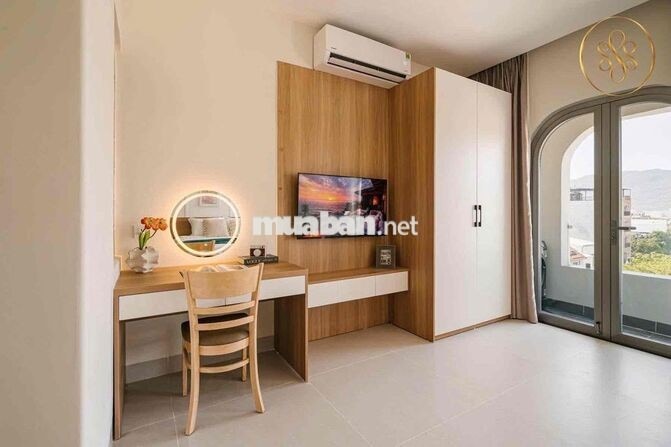 Phòng studio, ban công_diện tích 40m2_hẻm 1 Hoa Lan
