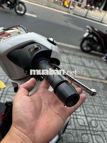 Honda SH 125i 2025 Trắng siêu lướt odo 4k zin 100%
