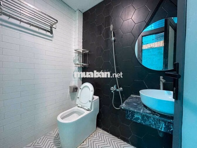 Cho thuê văn phòng tầng trệt 5x21m kđt Vạn Phúc 13 triệu