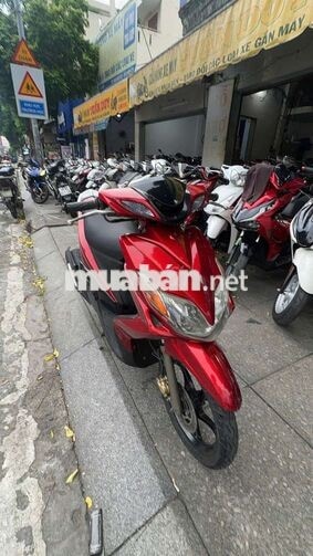 Yamaha Luvias 2013 Đỏ