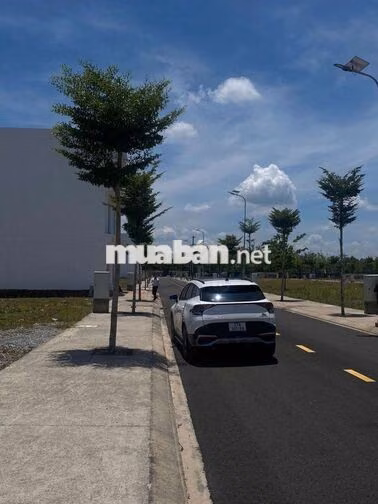 Cần bán gấp lô đất 70m2, MT DT741, gần KCN vsip 2, đã có sổ riêng