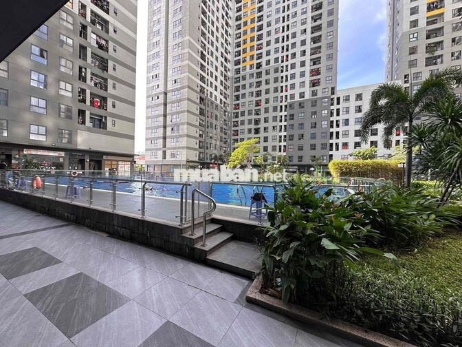 Cho thuê căn hộ 2pn, 2wc , bcons Garden, ban công , đầy đủ nội thất
