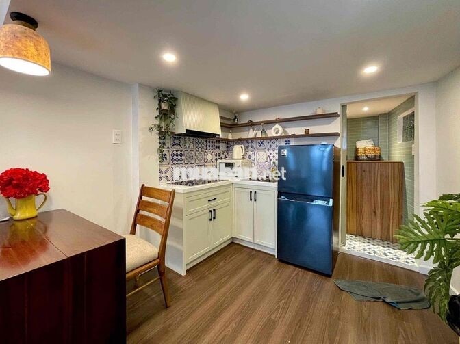 CHO THUÊ CĂN HỘ CÓ GÁC CÓ CHO HOMESTAY FULL NỘI THẤT CAO CẤP TRUNG TAM