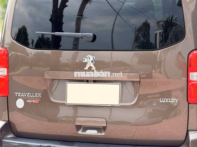Peugeot Traveller Luxury 2019 Nâu
