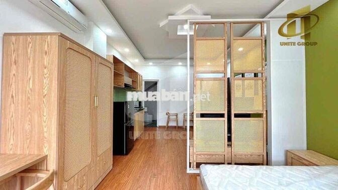 Cho Thuê Căn Hộ Dịch Vụ Ban Công Quận 1 Gần Cầu Ông Lãnh, Dinh Độc Lập