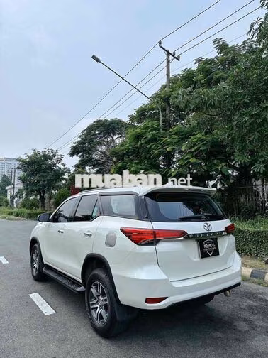 Toyota Fortuner 2.7V nhập indo 2017