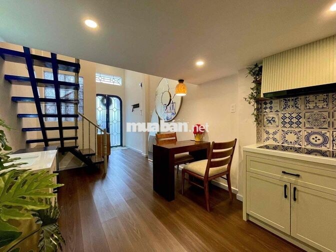 CHO THUÊ CĂN HỘ CÓ GÁC CÓ CHO HOMESTAY FULL NỘI THẤT CAO CẤP TRUNG TAM