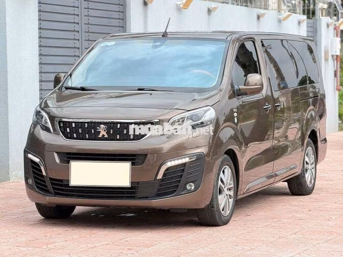 Peugeot Traveller Luxury 2019 Nâu