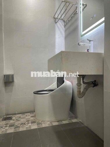Cho Thuê Căn Hộ Dịch Vụ Ban Công Quận 1 Gần Cầu Ông Lãnh, Dinh Độc Lập
