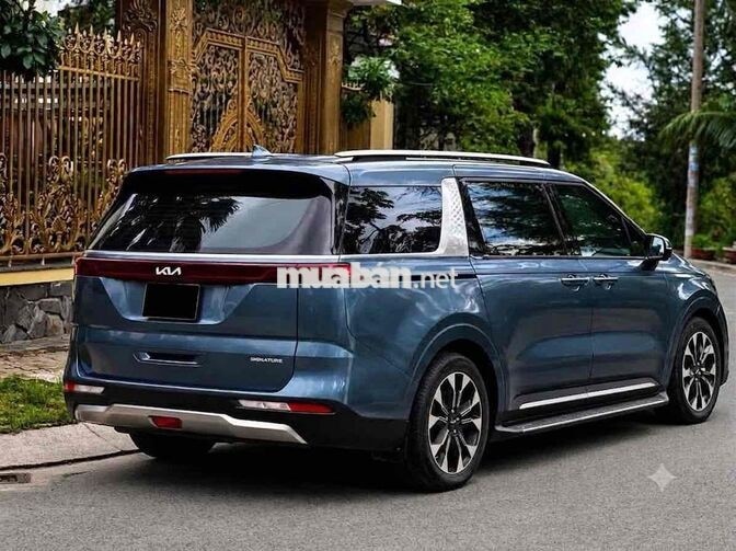 KIA Carnival 2.2 Sig 2022 Xanh