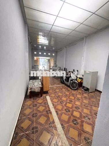 cho thuê nhà c4 trống suốt giá 5tr dt 100m tx 13 q12
