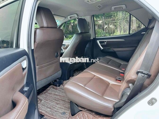 Toyota Fortuner 2.7V nhập indo 2017