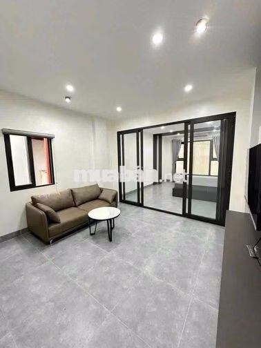 Phòng 40m2_1PN 1 phòng khách, nội thất cơ bản_ hẻm 139 Phan Đăng Lưu