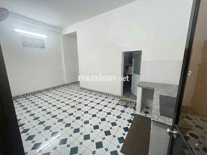 CHO THUÊ NHÀ KỀ NGUYỄN THỊ THẬP KD TỰ DO 6x2 x 4 Tầng - 38 Triệu
