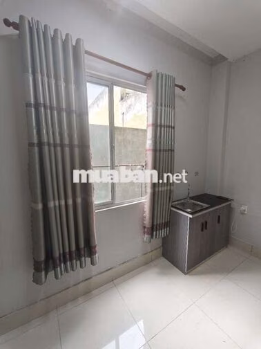 Phòng Trọ Máy Lạnh, Bếp Nấu Ăn, Giờ Giấc Tự Do, Cửa Sổ Thoáng Mát