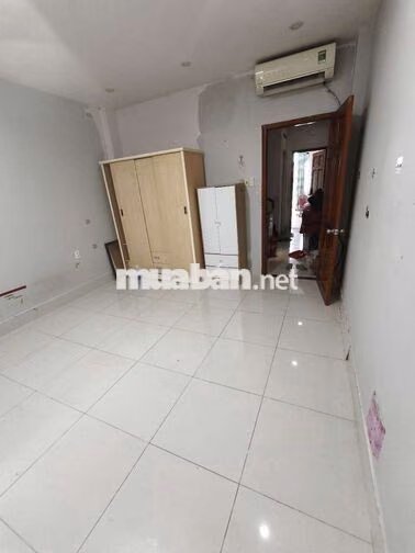 Phòng Trọ Máy Lạnh, Bếp Nấu Ăn, Giờ Giấc Tự Do, Cửa Sổ Thoáng Mát