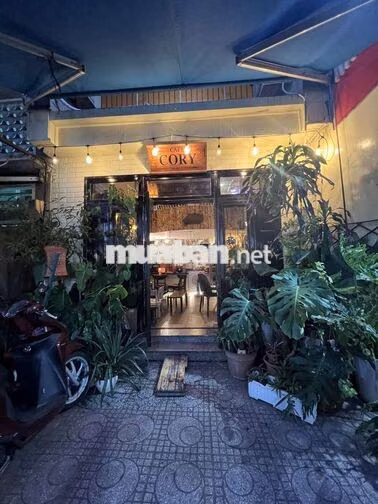 Sang Quán Cafe bánh Vintage quận 10