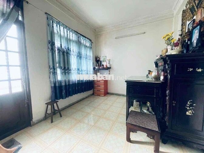 Hẻm ô tô nhỏ ngay mặt tiền Cộng Hoà P13 Tân Bình 4 tầng 57m2 8.8 tỷ.