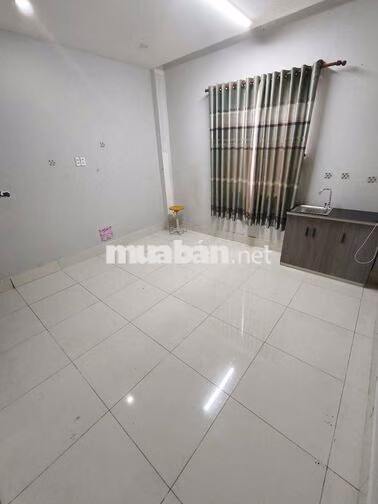 Phòng Trọ Máy Lạnh, Bếp Nấu Ăn, Giờ Giấc Tự Do, Cửa Sổ Thoáng Mát