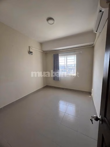 Chung cư Trần Quốc Thảo,thang bộ Giá thuê 9tr/th 1PN, 1wc ,Ko Nội ThấT