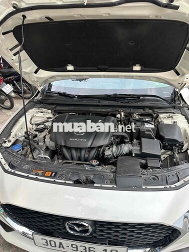 Mazda 3 Deluxe 2022 Trắng 27.000 km