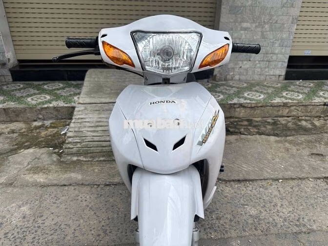 Wave 110 HQ Trắng Bánh Căm