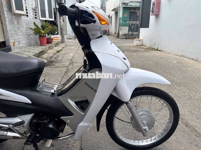 Wave 110 HQ Trắng Bánh Căm