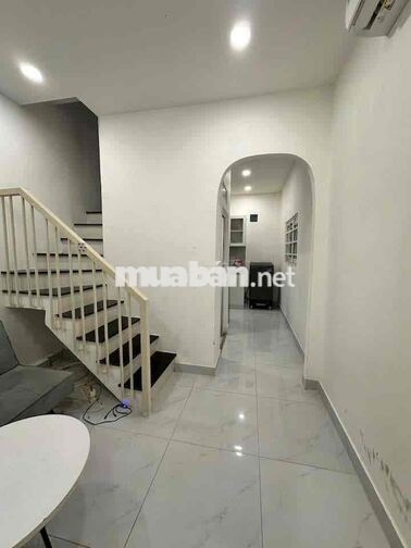 cho thuê nhà Nc đầy đủ Nội Thất Nhà Đẹp Cô Giang cách mặt tiền lớn 20m