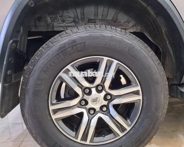 TOYOTA FORTUNER 2019 TỰ ĐỘNG MÁY DẦU KHÔNG LỖI.