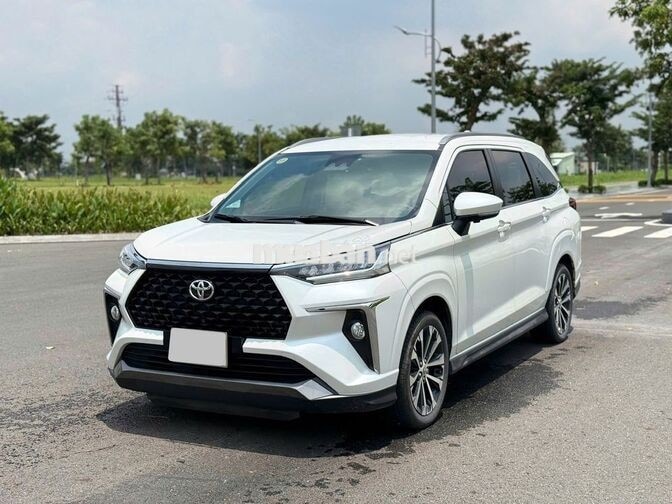 Toyota Veloz Cross Trắng Xe gia đình