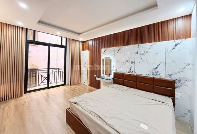 Hàng hiếm Trung Kính - 70m2x7T Ô tô vào nhà, làm spa, vp vừa ở vừa KD
