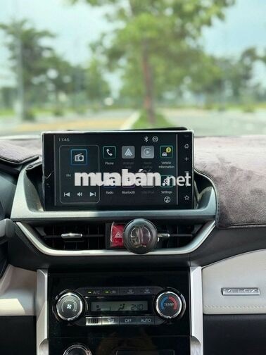 Toyota Veloz Cross Trắng Xe gia đình