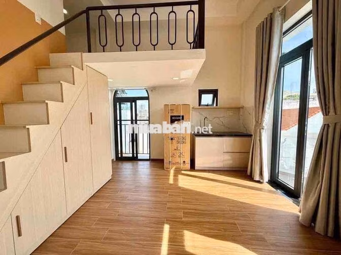 Duplex Ban Công 30m2 - Ngay Lý Thường Kiệt