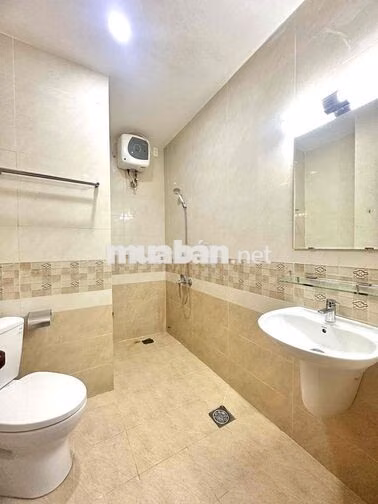 Căn Hộ An Ninh, Mới Xây Ngay Việt Nam Quốc Tự