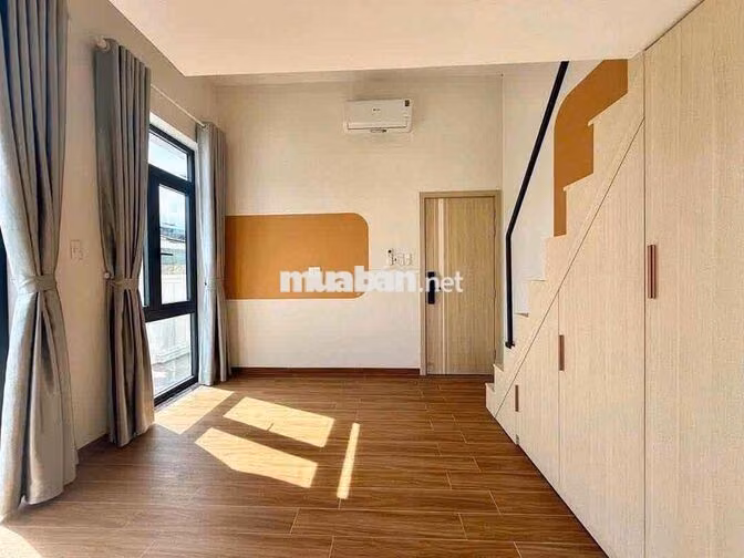 Duplex Ban Công 30m2 - Ngay Lý Thường Kiệt