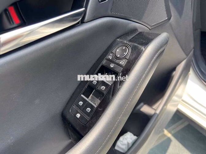 Mazda Mazda 3 Luxury 2023 Trắng 26000 km