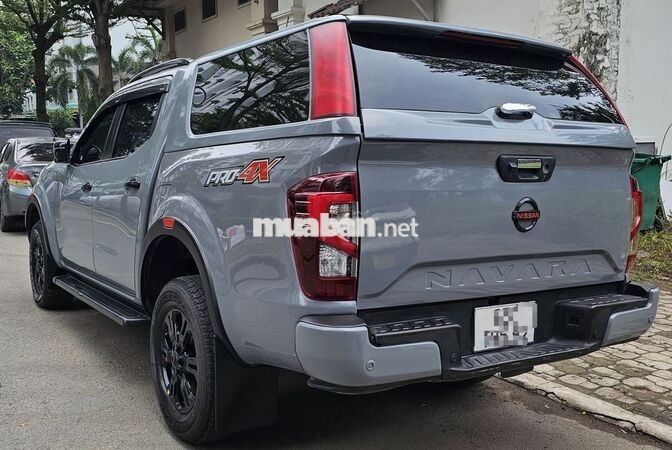 Nissan Navara Pro4X 2022 Xám 160000 km