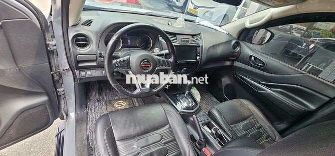 Nissan Navara Pro4X 2022 Xám 160000 km