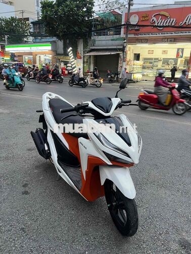 Honda Vario 150 Trắng cam Xe tay ga