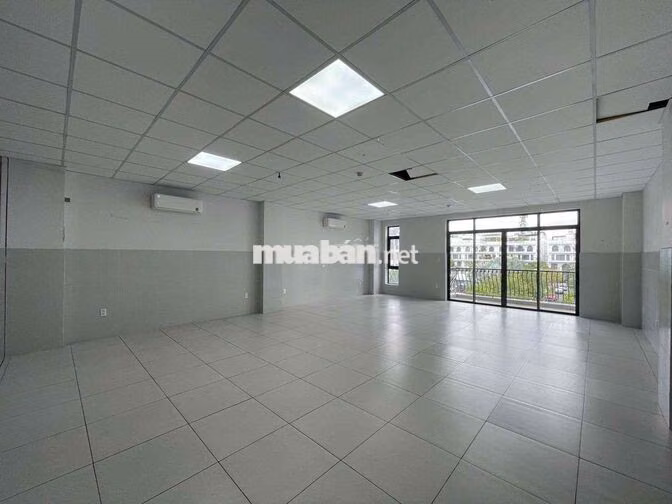 Cho thuê Shophouse 7x22m Trệt + 5 lầu căn hiếm Vạn Phúc city