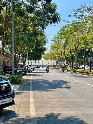 Cho thuê Shophouse 7x22m Trệt + 5 lầu căn hiếm Vạn Phúc city
