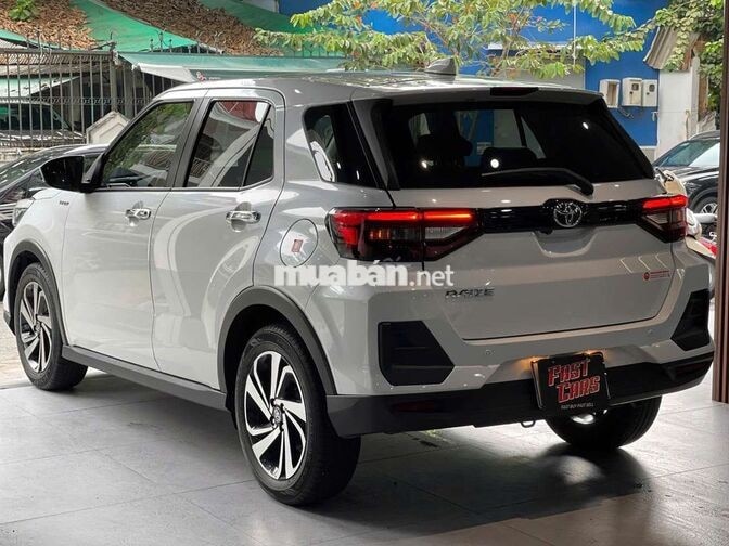 Toyota Raize 2023 1.0L Turbo, màu trắng,13.000km