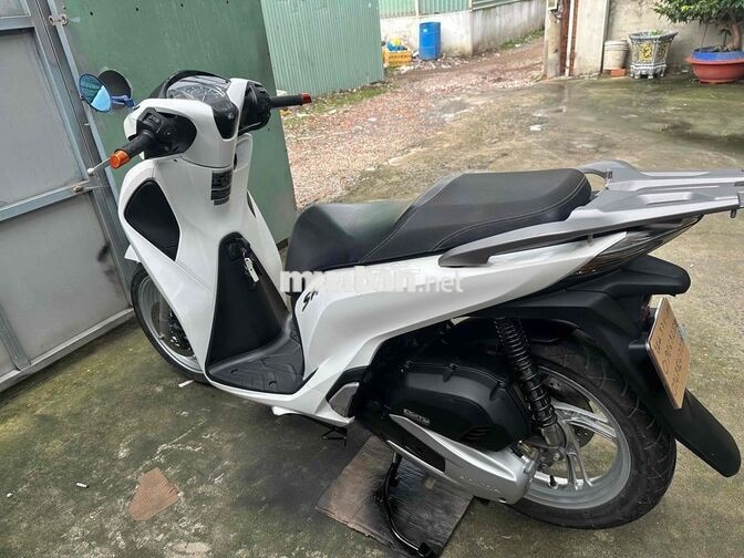 SH 125 2017 trắng giá 51tr500n luôn phí sang tên