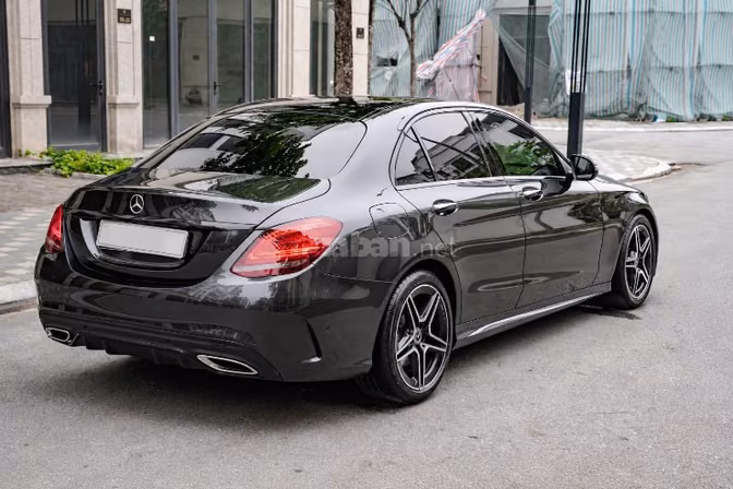 Bán xe Mercedes C300 AMG chính chủ