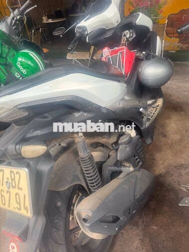 Yamaha NVX 155cc Trắng