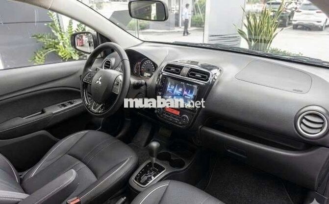 Xe 5 chỗ Mitsubishi,lướt 3.400Km,mới 99% Phim 3M 